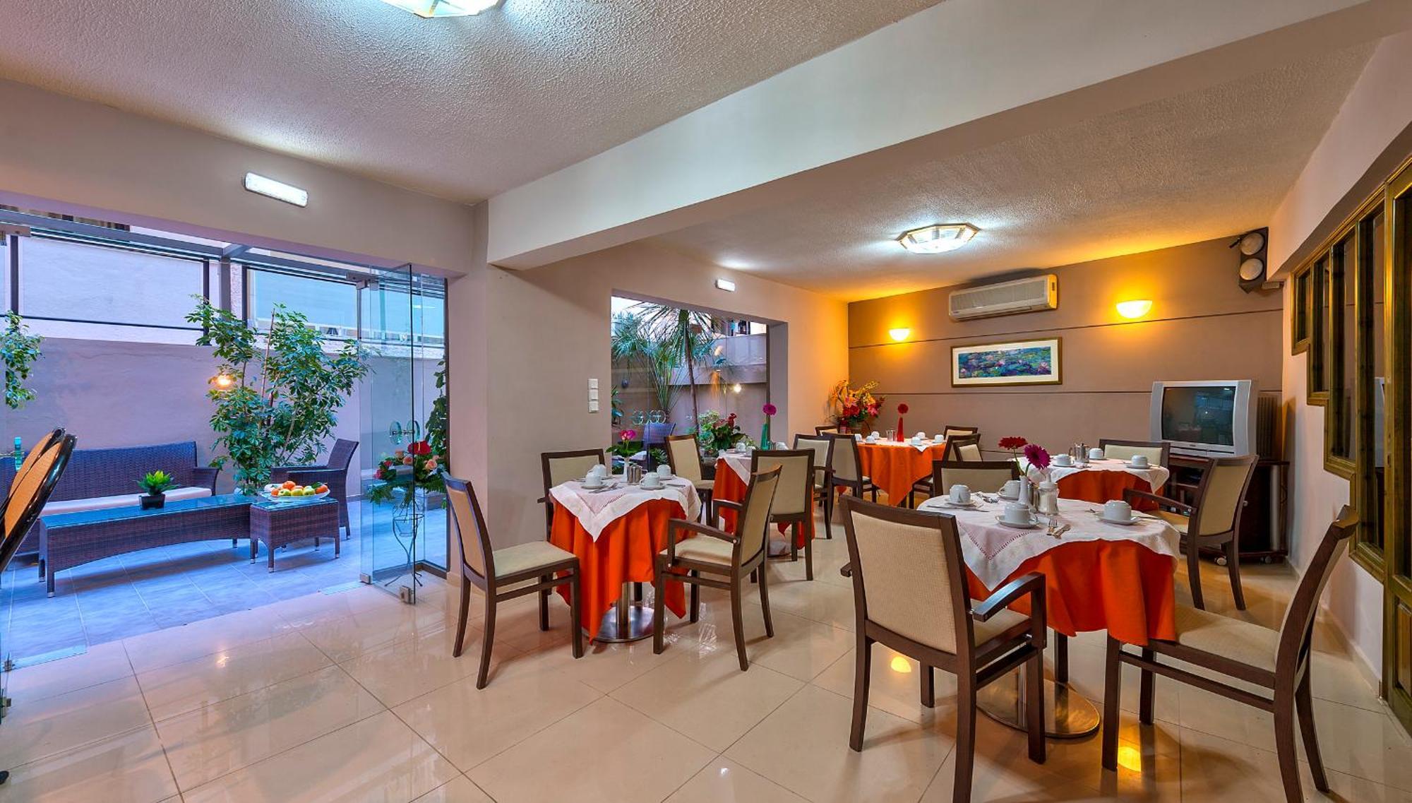 העיירה רתימנו Leonidas Hotel & Apartments מראה חיצוני תמונה